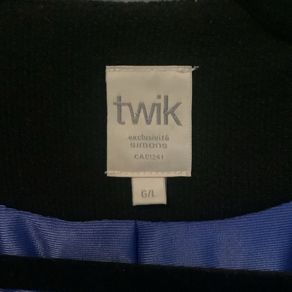 Ladies Blazer - Picture 3 of 3